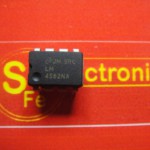 LM4562